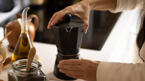 A Beginner’s Guide to Italian Coffee Beans: Roasts, Blends, and Flavour Profiles - Assaggia