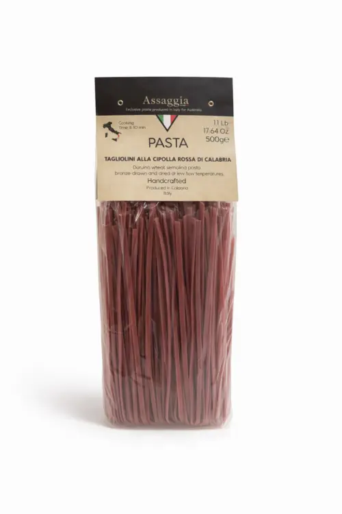 Red onion tagliolini pasta package